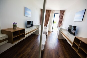 chateau linza resort