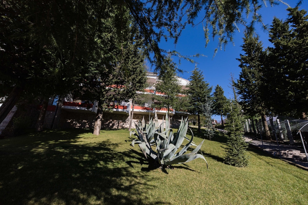 chateau linza resort