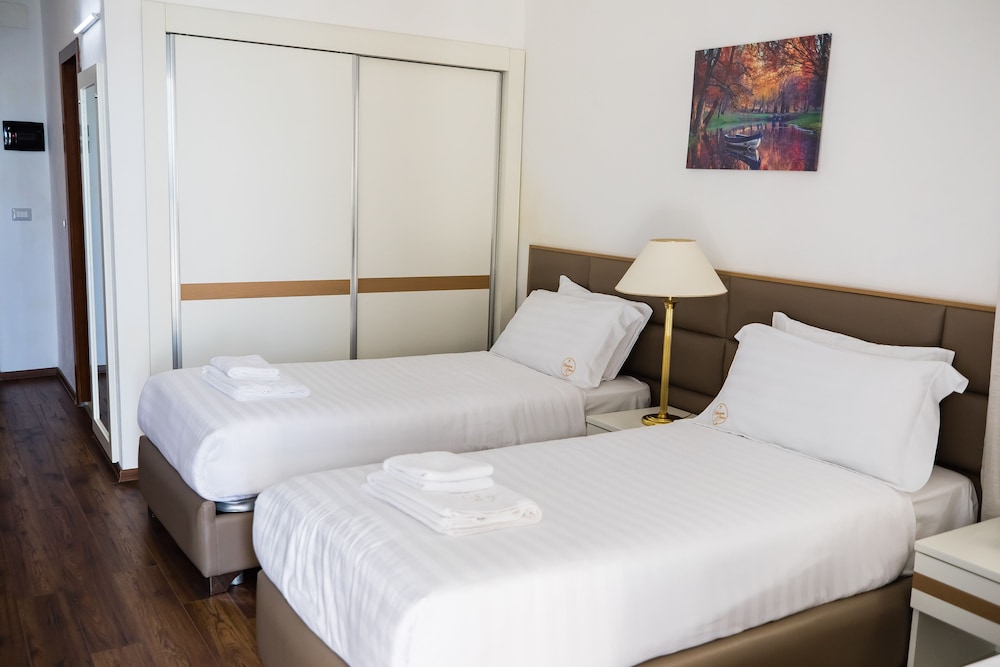 chateau linza resort