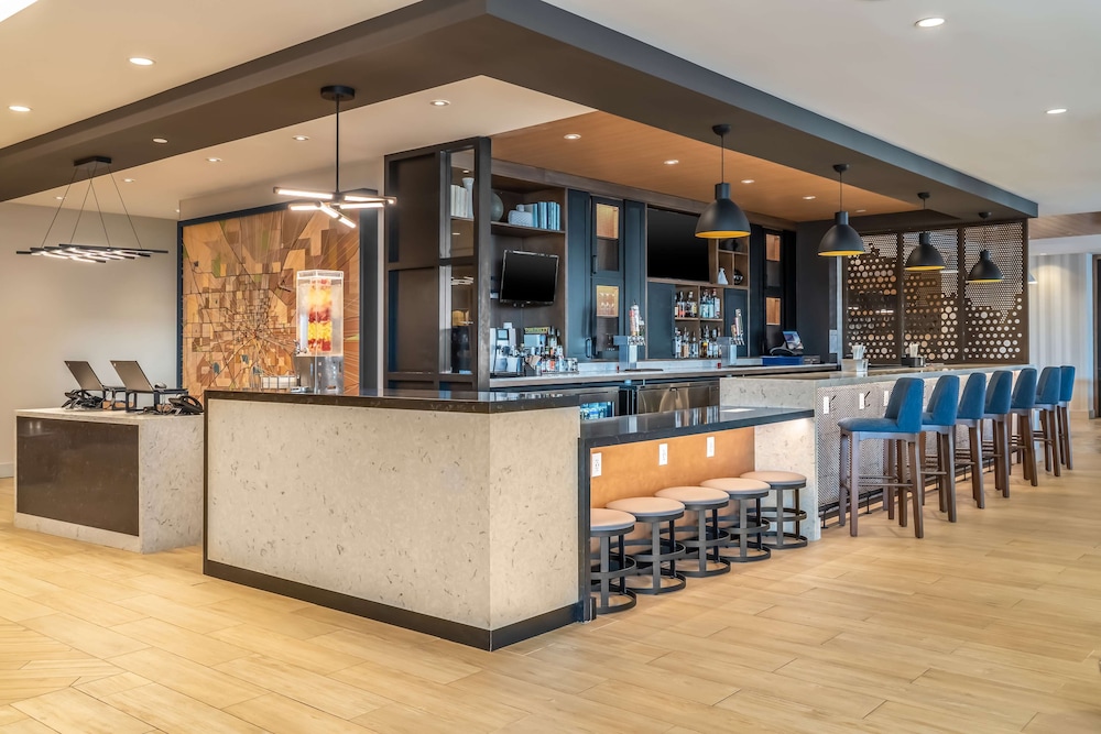hyatt place gainesville downtown