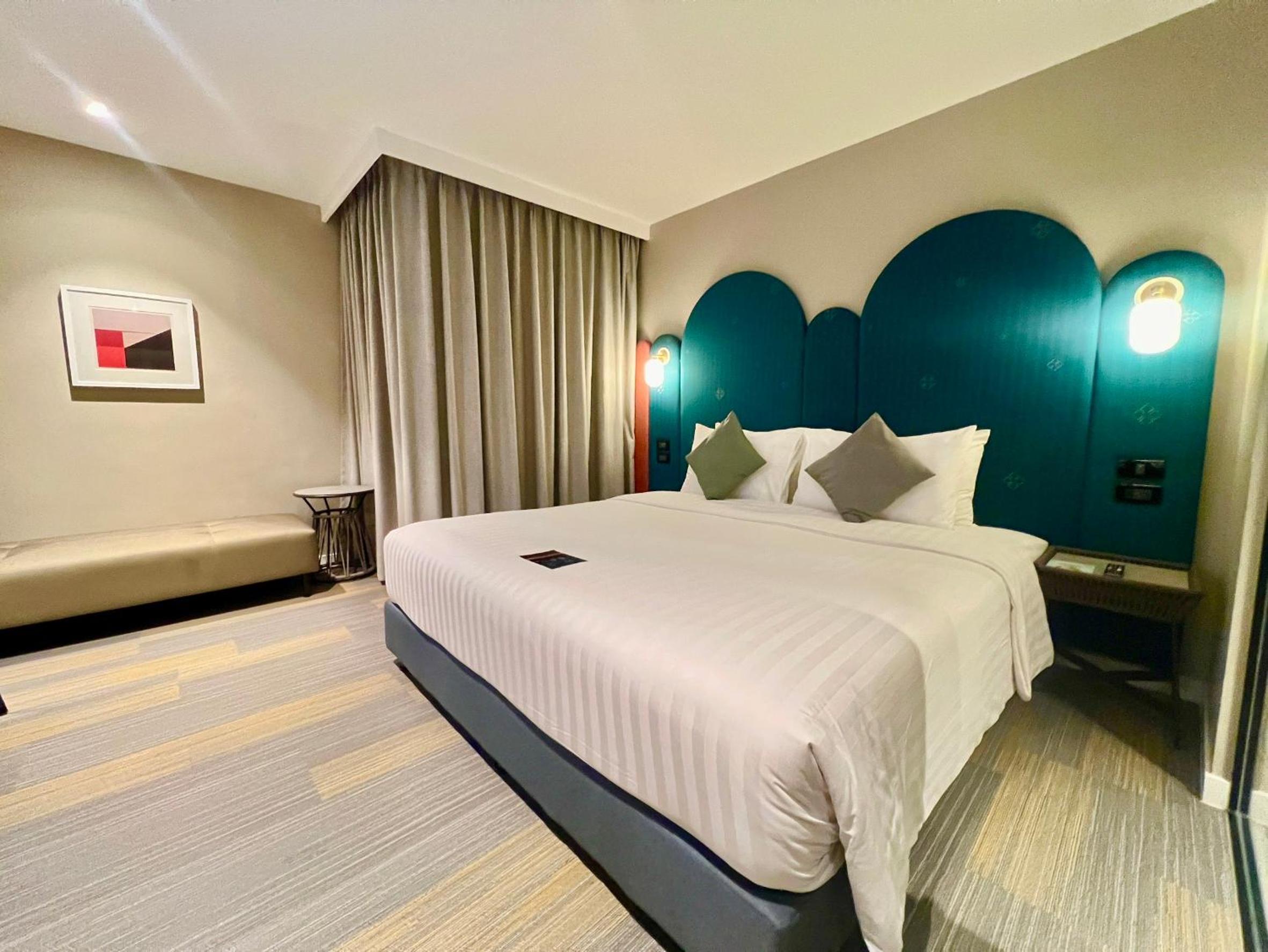 benjarong hotel bangkok