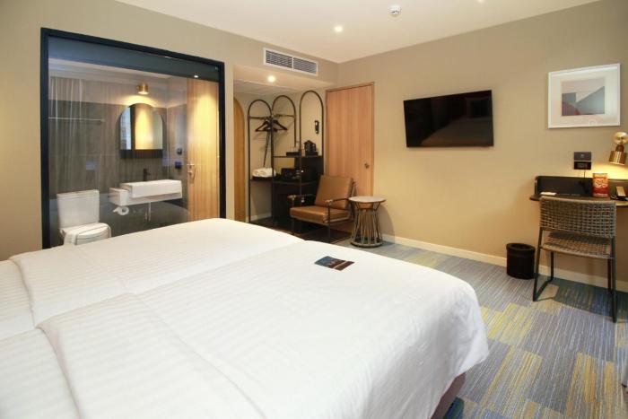 benjarong hotel bangkok