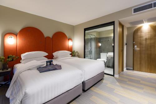 benjarong hotel bangkok
