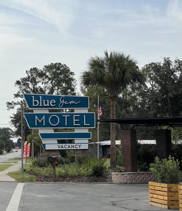 bluegem motel