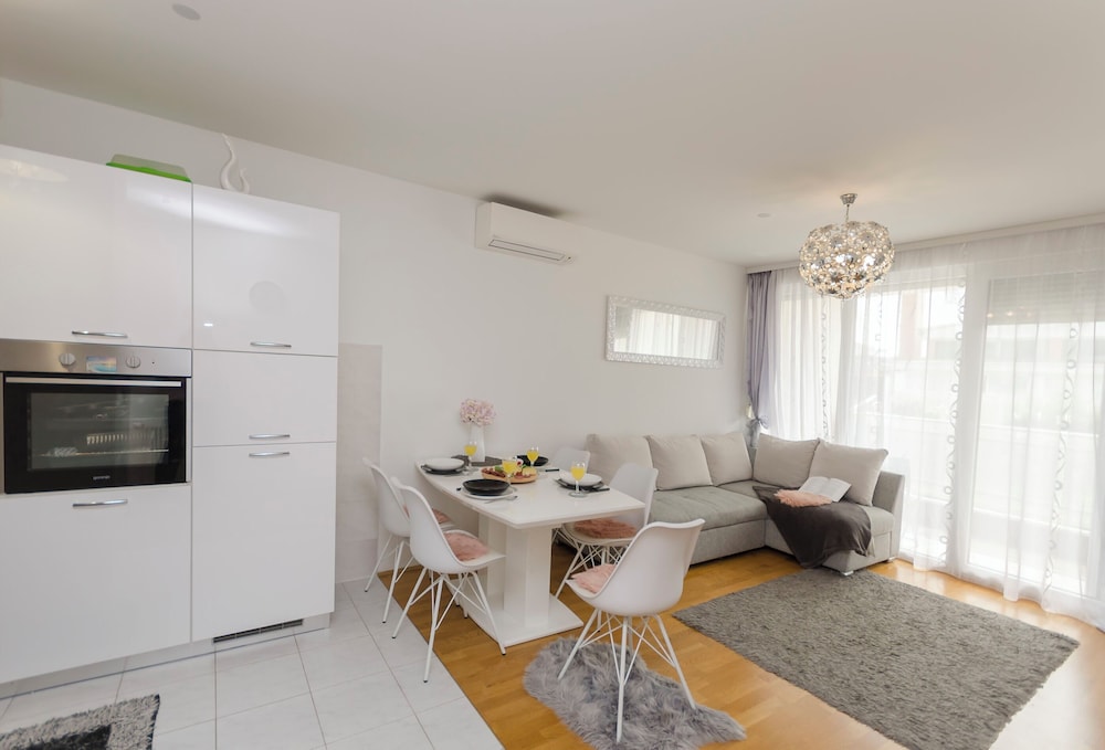 apartment only love