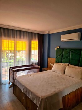 ekin otel gocek