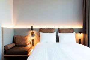 moxy the hague