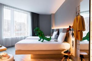 moxy the hague
