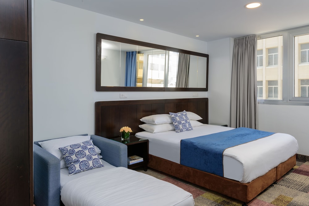 embassy hotel tel aviv