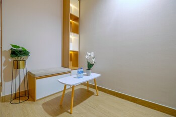 best deal and tidy studio at evenciio margonda apartment