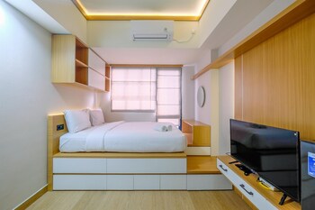 best deal and tidy studio at evenciio margonda apartment