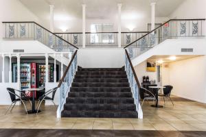 Studio 6 Alexandria, La,,2 star