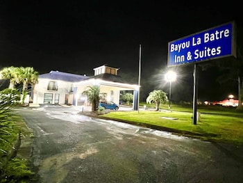 Bayou Inn & Suites,13155 Wintzell Ave,2 star