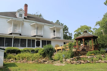 the sautee inn bed and breakfast
