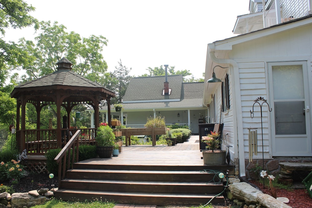 the sautee inn bed and breakfast