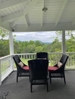 the sautee inn bed and breakfast