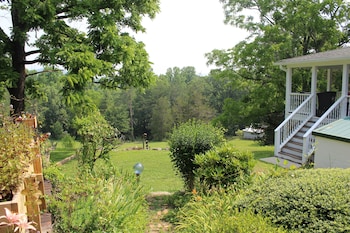 the sautee inn bed and breakfast