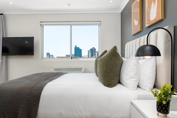 point break luxury apartments