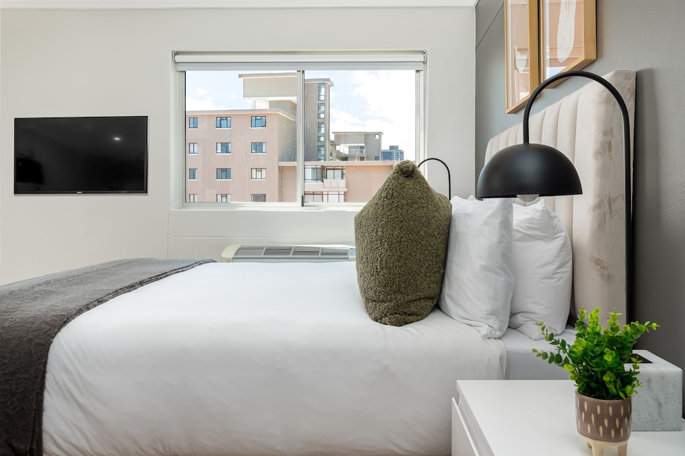 point break luxury apartments