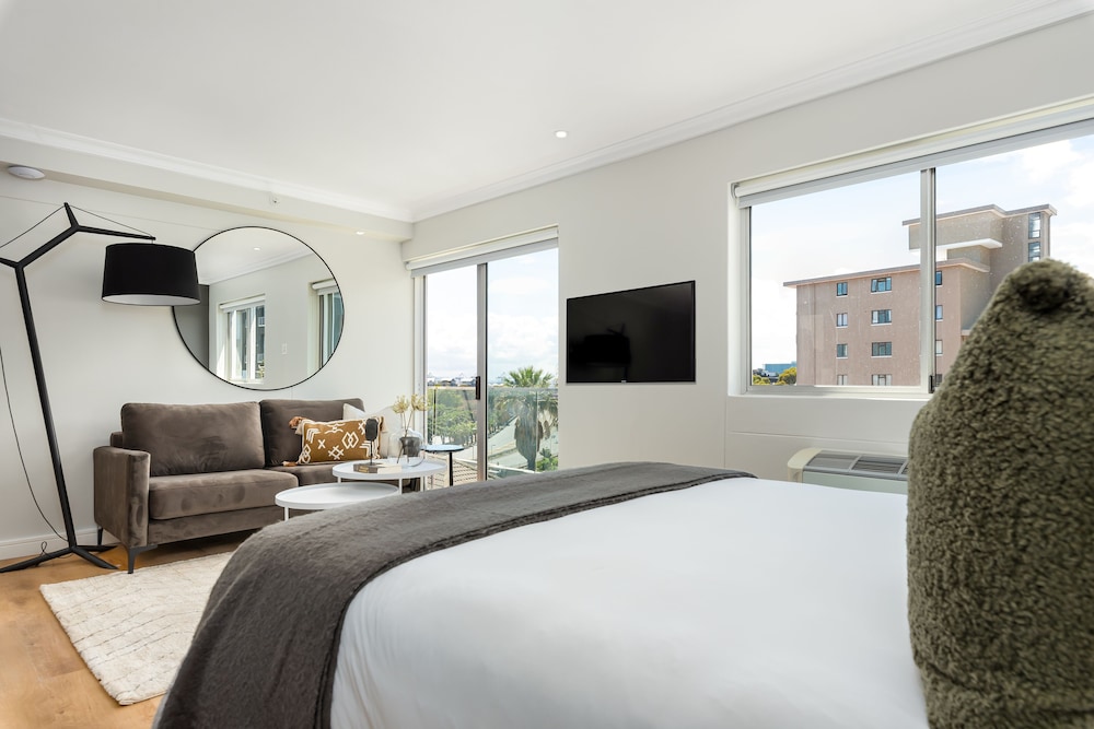 point break luxury apartments