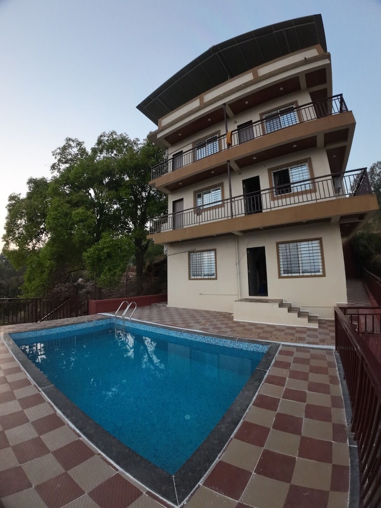 royal palace panchgani