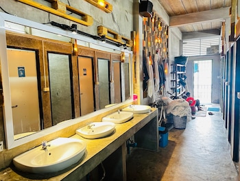 tt hostel