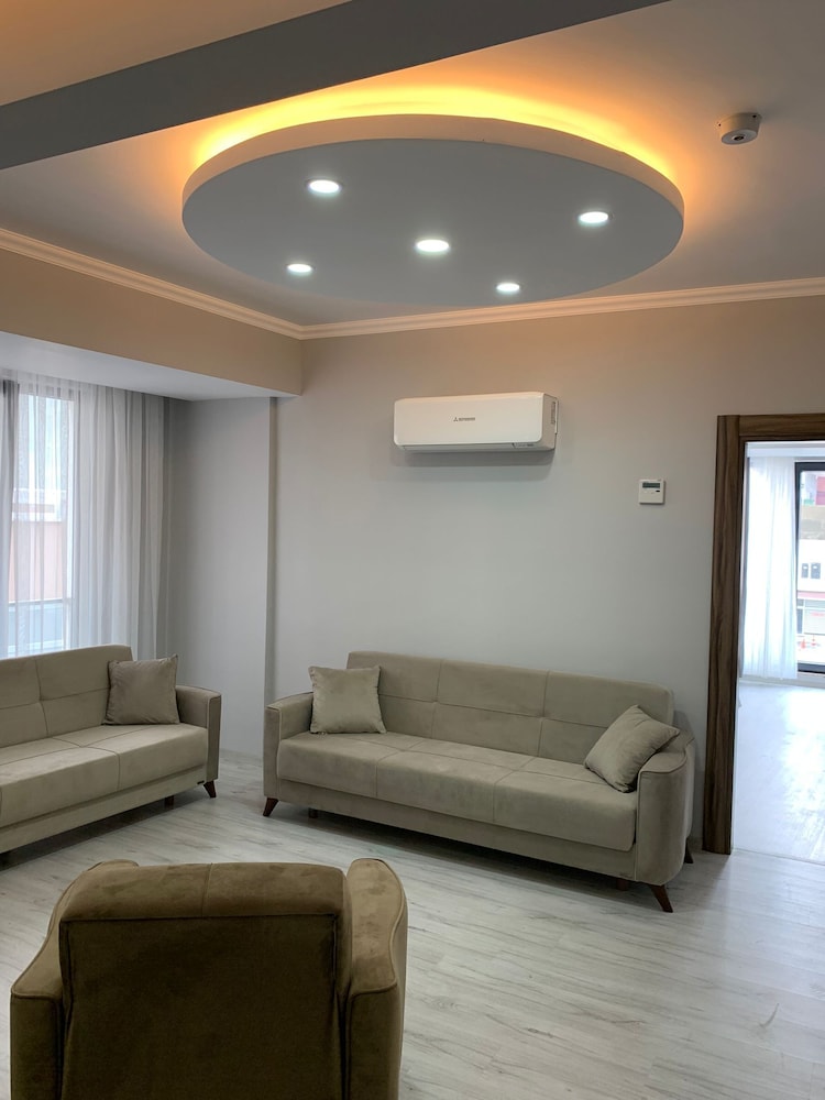 renaissance apart hotel