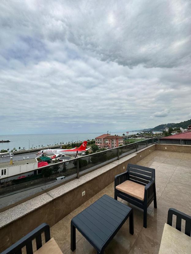 renaissance apart hotel