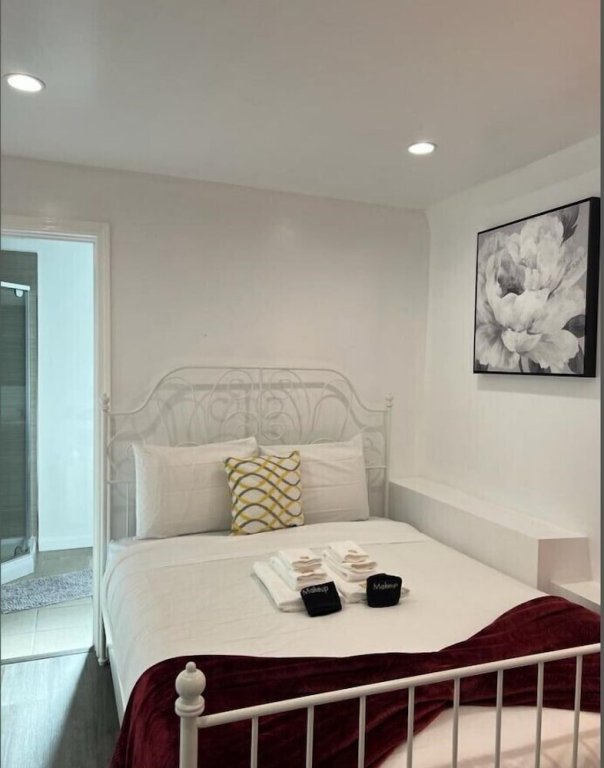 Miller Apartments,,0 star