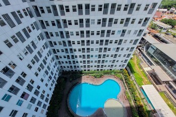 Nice And Simply Look Studio Serpong Garden Apartment,Cattelya B15 Fl.26 Jl. Ry Serpong Cisauk,0 star