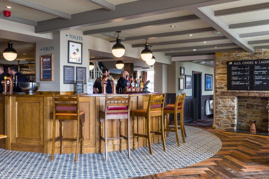 Pier House,Cornwall>>Charlestown,4 star