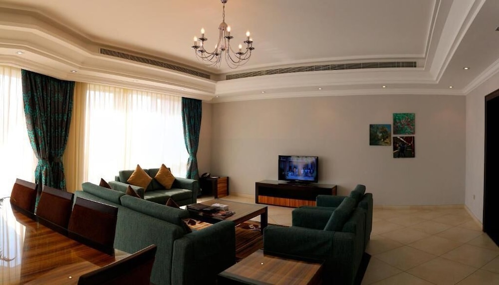 al majaz premiere hotel apartments