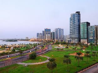 al majaz premiere hotel apartments