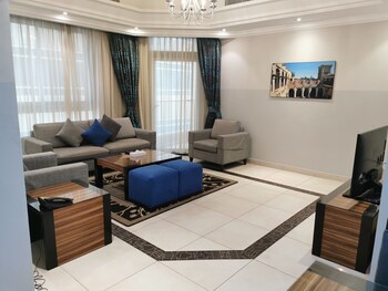 al majaz premiere hotel apartments