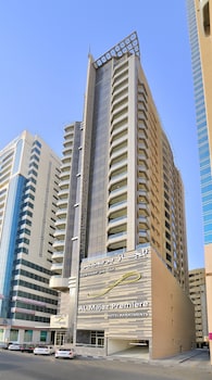 al majaz premiere hotel apartments