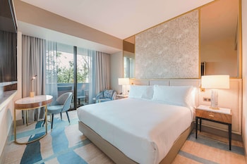 legacy hotel cascais curio collection by hilton