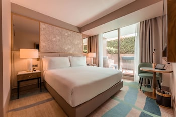 legacy hotel cascais curio collection by hilton