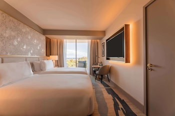 legacy hotel cascais curio collection by hilton