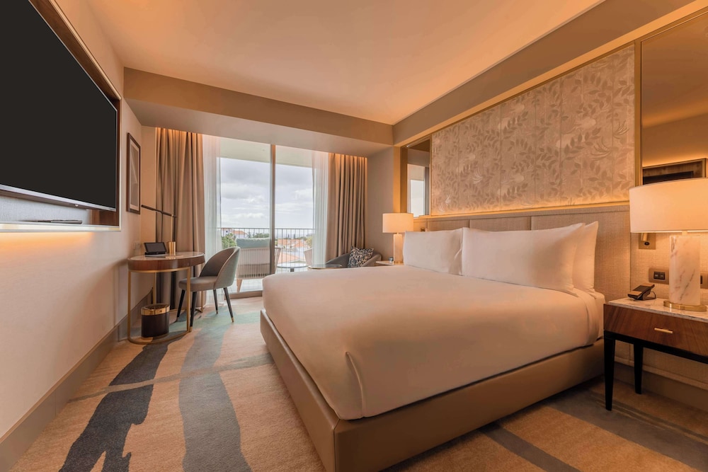 legacy hotel cascais curio collection by hilton