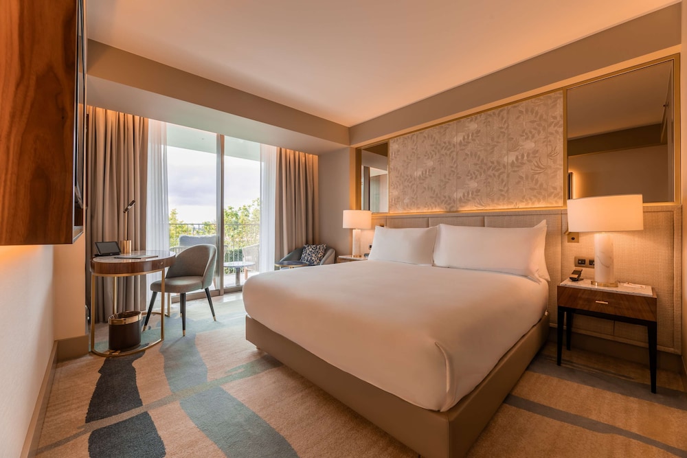 legacy hotel cascais curio collection by hilton