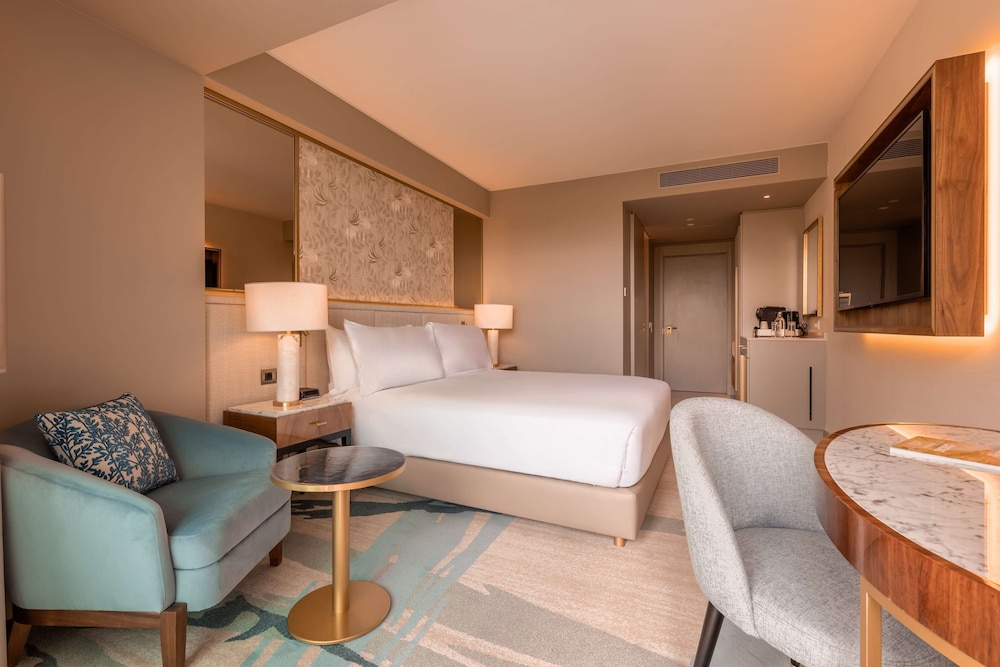 legacy hotel cascais curio collection by hilton