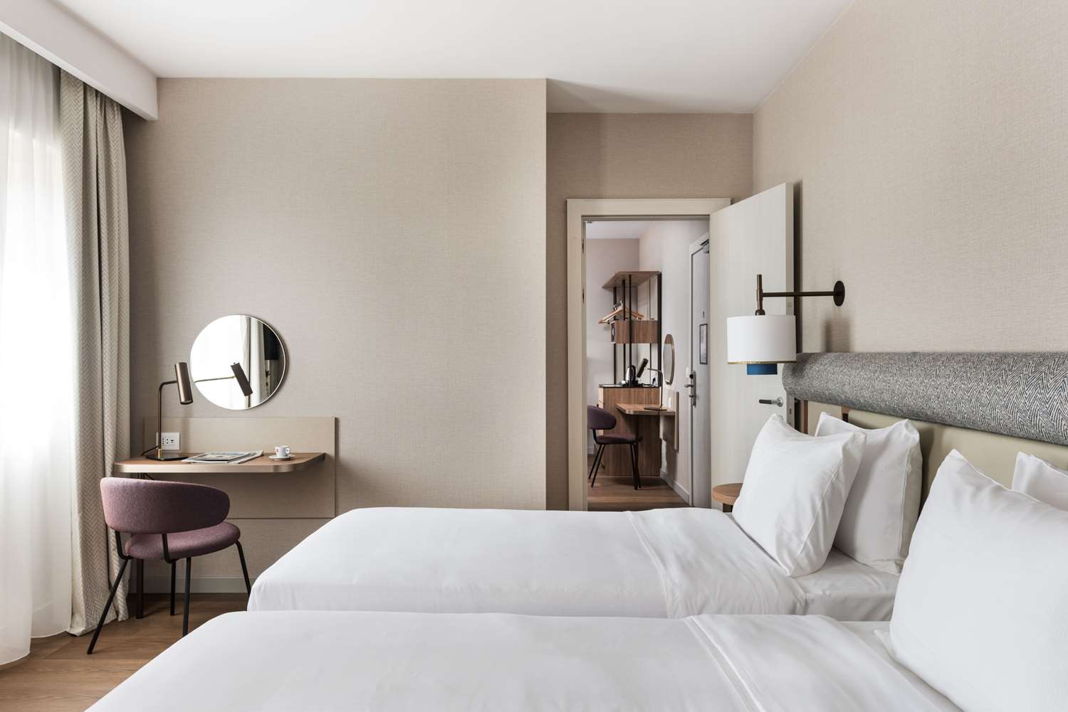 ambasciatori hotel mestre venice tapestry collection by hilton