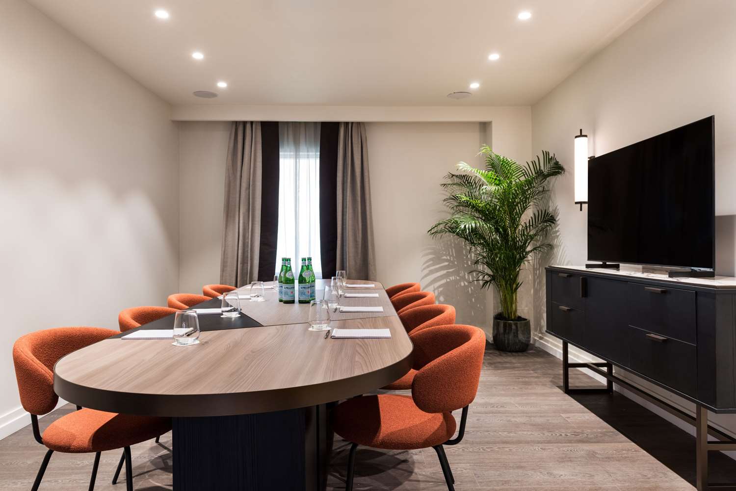 ambasciatori hotel mestre venice tapestry collection by hilton