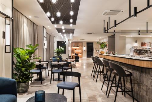 ambasciatori hotel mestre venice tapestry collection by hilton