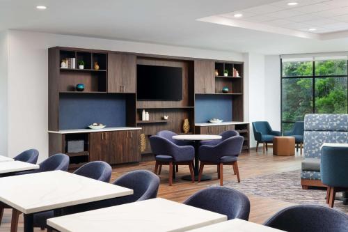 hampton inn towson downtown