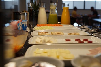 Trento Guaira Hotel,,2 star