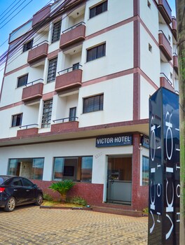 victor hotel