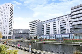 deluxe city apt beautiful river viewandfree parking