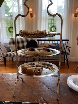 The King's Daughters Bed And Breakfast,32 Cemetery Rd,3 star