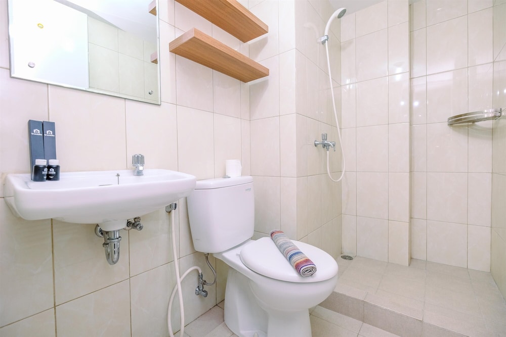 well designed 2br apartment at springlake summarecon bekasi
